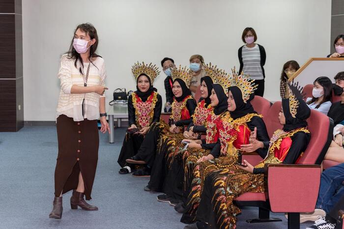 Cultural exchanges between foreign students and Taitung Guanshan Industry and Commerce 2022.12.03Image