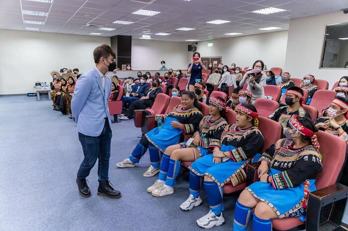 Cultural exchanges between foreign students and Taitung Guanshan Industry and Commerce 2022.12.03Image